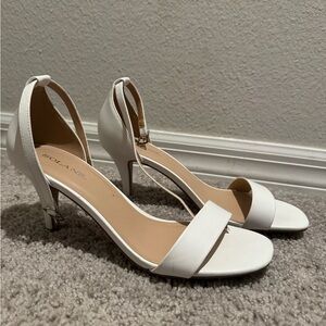 Solanz Hallie Dress Sandals Heels size 10